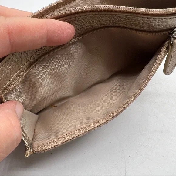 Giani Bernini Metallic Gold Genuine Leather Zip Pocketed Clutch Wristlet Wallet - Picture 10 of 15